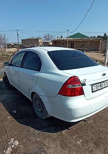 Chevrolet: Chevrolet Aveo: 1.5 l | 2012 il Sedan — 10
