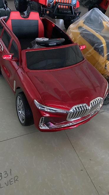 Uşaq üçün elektrik maşınları: Yeni! Kompakt uşaq yolsuzluq avtomobili BMW X7 qara laklı parlaq — 9