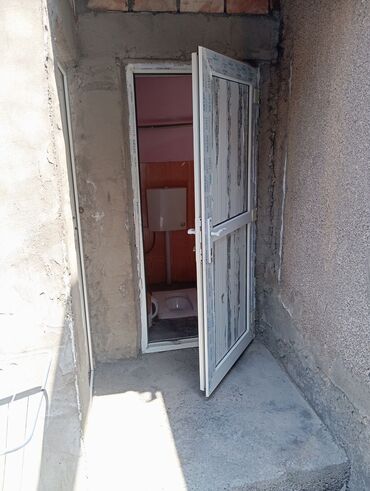 дом в аренду военно антоновка: 40 м², 3 комнаты, Подвал, погреб, Забор, огорожен