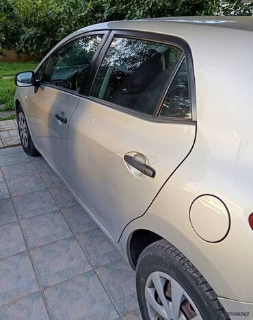 Toyota: Toyota Auris: 1.3 l. | 2009 έ. Χάτσμπακ — 2