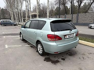 Toyota: Toyota Ipsum: 2002 г., 2.4 л, Автомат, Бензин, Минивэн — 10
