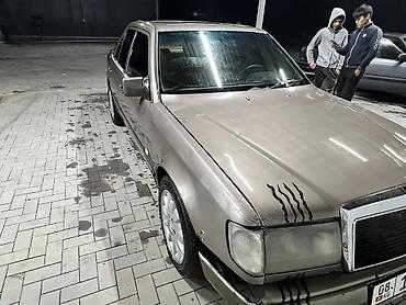 мерседес 124 бак: Mercedes-Benz W124: 1989 г., 2.3 л, Кол менен иштөөчү, Бензин, Седан — 2