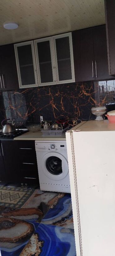 Uzunmüddətli kirayə evlər: 300 kv. m, 1 otaqlı -da lalafo.az — 4 Uzunmüddətli kirayə evlər: 300 kv. m, 1 otaqlı — 4