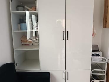 kosmetoloji kabinet: Aynur 4540 💫 Salon üçün dolab əla vəziyyətdə. 140 azn ə satilir. 550 — 1