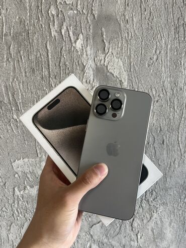 Apple iPhone: IPhone 15 Pro Max, Б/у, 256 ГБ, Natural Titanium, Зарядное устройство, Защитное стекло, Чехол, 90 %