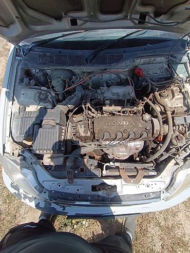 Автозапчасти: Honda Civic седан (6-е поколение, ориентировочно 1996–2000) на разбор — 2