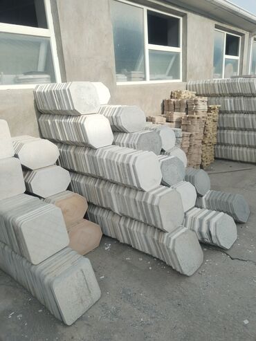 Beton plitələr: Eziz müşderiler daşlar öz seximde hazırlanır özümüzde yere döşüyürüy -da lalafo.az — 7 Beton plitələr: Eziz müşderiler daşlar öz seximde hazırlanır özümüzde yere döşüyürüy — 7