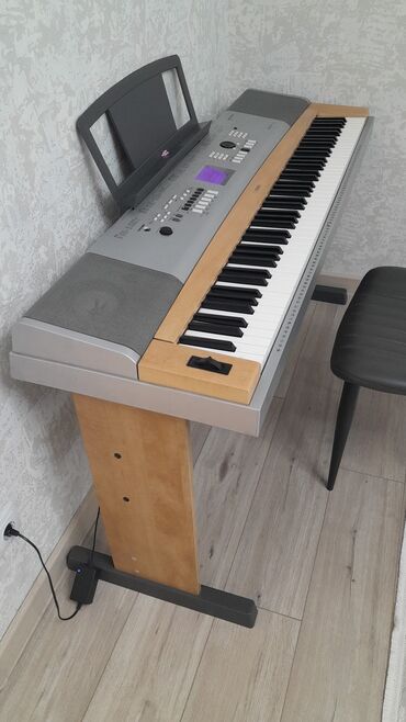 синтезатор 510: Продаю электропиано Yamaha dgx 630 в отличном состоянии !!!Клавиатура