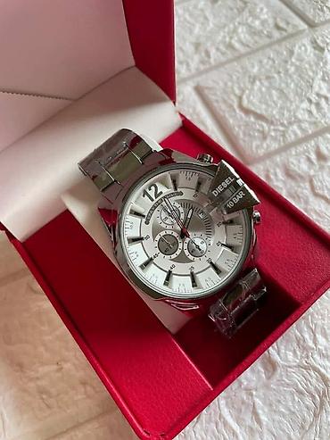 Ručni satovi: Cena:3.400 (Bez kutije)
Cena:3.800 (Sa kutijom)
💋 — 9