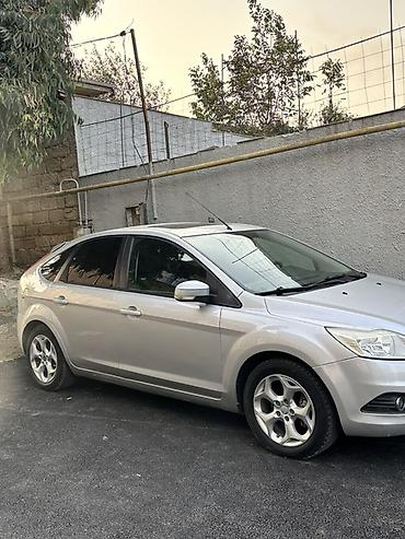 opel astra 2015: Ford Focus: 1.6 l | 2010 il 257000 km Hetçbek — 1