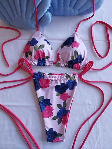 stefano baletanke: Dvodelni kupaći kostim – cvetni print - Model: bikini sa trouglastim — 2