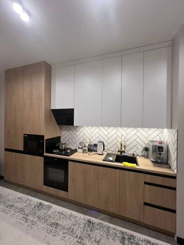 вдоль дороги: 2 комнаты, 76 м², Элитка, 10 этаж, Евроремонт