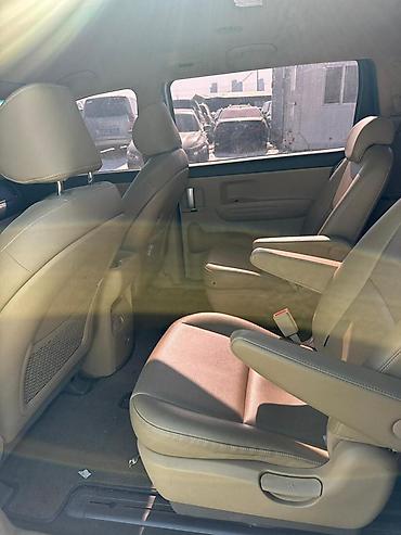 Kia: Kia Carnival: 2019 г., Минивэн — 13