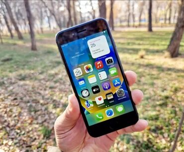 Apple iPhone: IPhone 8, Б/у, 128 ГБ, Черный, Чехол, 100 % — 13