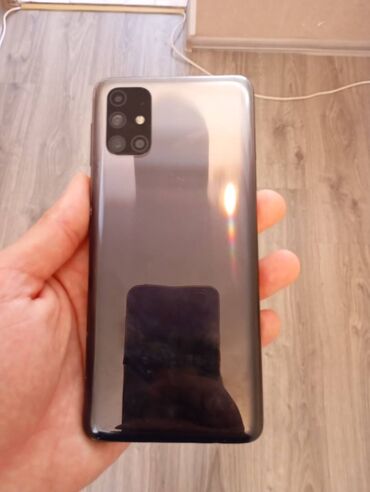 Apple iPhone: Bütün gördüyünüz telefonlar birlikdə satılır və qiyməti toplam 100 -da lalafo.az — 10 Apple iPhone: Bütün gördüyünüz telefonlar birlikdə satılır və qiyməti toplam 100 — 10