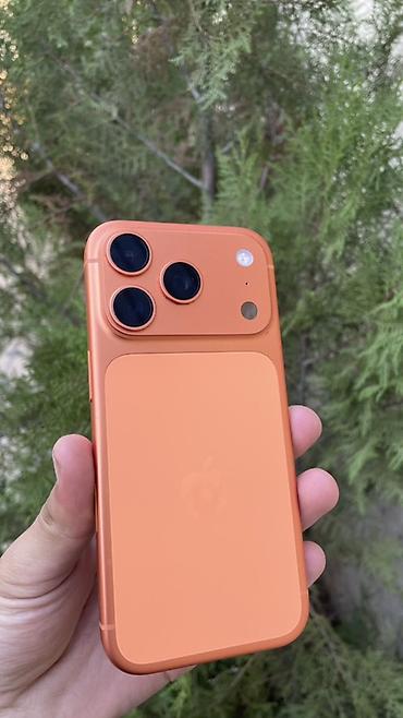 iphone 5se: IPhone 17 Pro, Новый, 256 ГБ, Оранжевый, Зарядное устройство, Чехол, Коробка, 100 % — 1