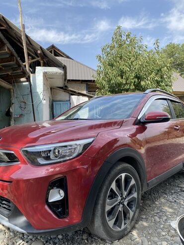 Kia: Kia Stonic: 2018 г., 1.4 л, Автомат, Бензин, Кроссовер