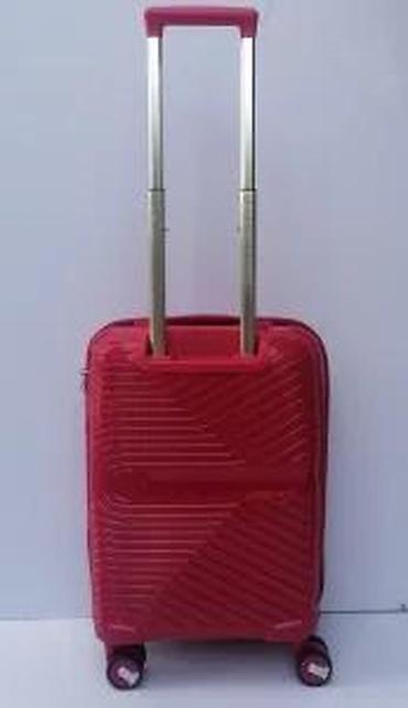 Putni koferi i torbe: Tvrdi kofer na točkiće – ručni kabinski format - Materijal — 15