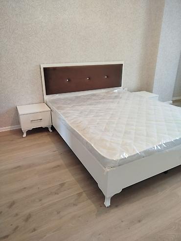 ucuz manej: Üç qapı dolablar 629 azn. Ağ rəngdə yataq otağı dəsti. Dəstə daxildir — 3