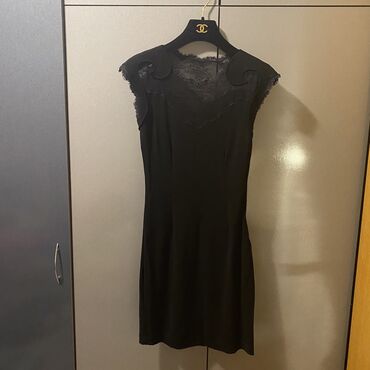 crna plišana haljina: S (EU 36), bоја - Crna, Koktel, klub, Kratkih rukava