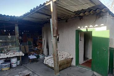 Продажа коттеджей и домов: 📍с.Маевка 🔘4-комнаты 🔘49,5м² Продаю четырехкомнатный дом. В селе — 13