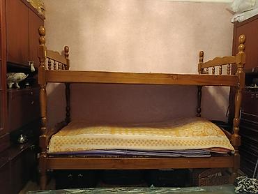 matras dosək: İki mərtəbəli taxta çarpayıdi. Yan yana qoyub taxt kimi də işlətmək — 3