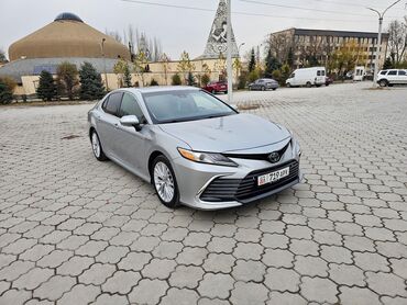 Toyota: Toyota Camry: 2018 г., 2.5 л, Вариатор, Гибрид, Седан