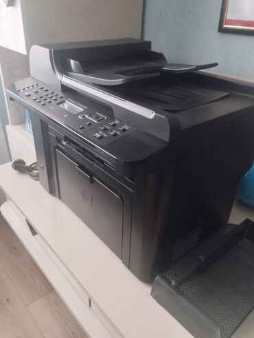 Printerlər: Hp laserjet pro m1536 dnf mfp Ag qara printer Skan edir Çap edir Adf