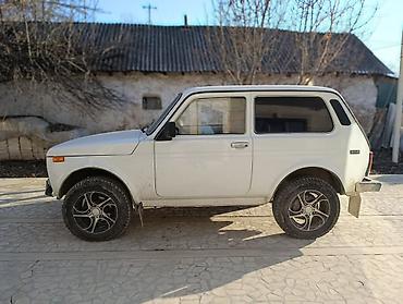 ВАЗ (ЛАДА): ВАЗ (ЛАДА) 4x4 Нива: 2010 г., 1.7 л, Механика, Бензин, Внедорожник — 3