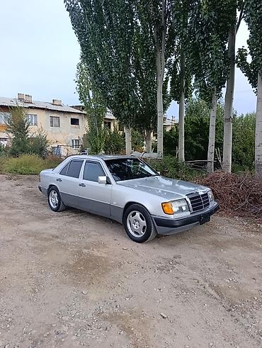рассмотрим все варианты: Mercedes-Benz W124: 1994 г., 2 л, Механика, Бензин, Седан — 1