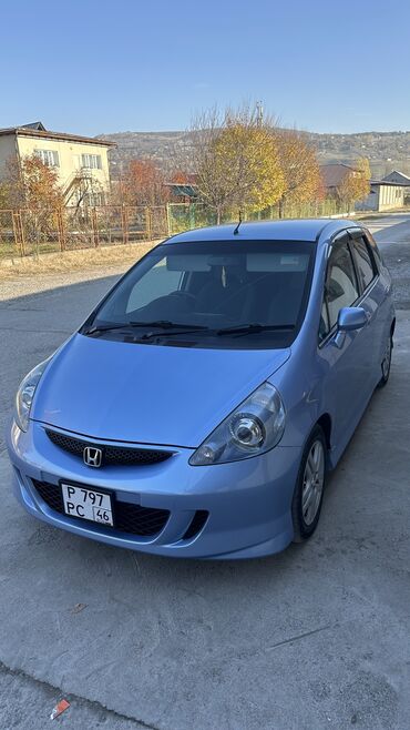 женские авто купить ош: Honda Fit: 2002 г., 1.3 л, Вариатор, Бензин, Купе