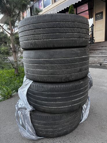 шины для фронтального погрузчика: Шиналар 275 / 35 / R 19, Жай, Колдонулган, Комплект, Жеңил унаалар, Корея, Kumho