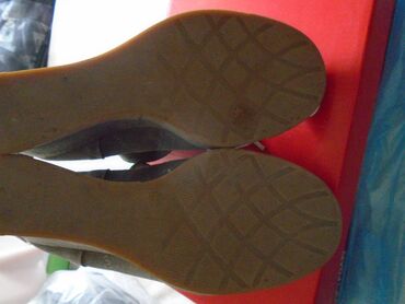 Gležnjače: Gležnjače, Buffalo, 39 — 8