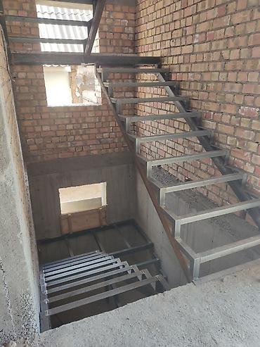 Обшивка лестниц: Каркас лестницы из металла. двойной косоур. обшивка из дерева. стаж 20 — 7