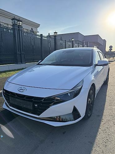 byd e6: Hyundai Avante: 2021 г., 1.6 л, Робот, Гибрид, Седан — 1