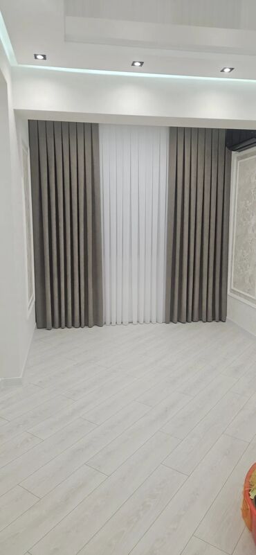 Pərdə və tüllər: Pərdələr otağa zəriflik və rahatlıq gətirir. Klassik üslubda dizayn — 24