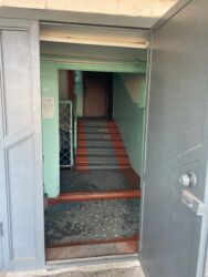 продаю кара жыгач: 3 комнаты, 758 м², 105 серия, 4 этаж, Старый ремонт