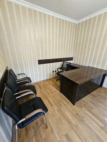 Sifarişlə ofis dəst mebeli: Mebel istehsalı və quraşdırma xidməti - Ofis masaları: İki rəngli — 80