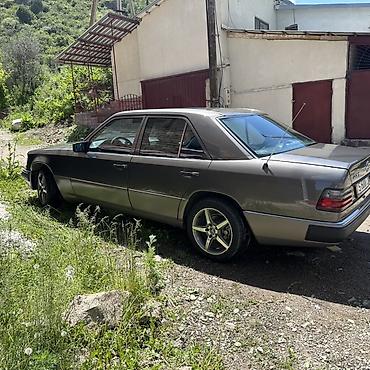 grandeur 2023: Mercedes-Benz W124: 1993 г., 2.2 л, Автомат, Бензин, Седан — 7