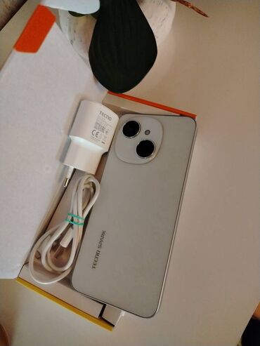 Tecno: Tecno Spark Go, 128 GB, rəng - Ağ — 9