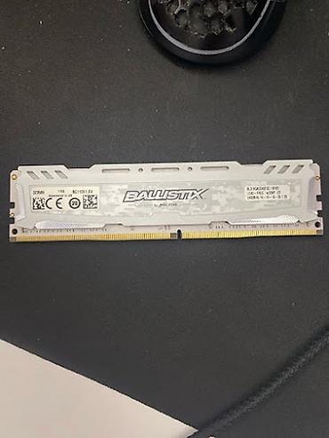 Operativ yaddaş (RAM) Crucial, 16 GB, 2400 Mhz, DDR4, PC üçün, İşlənmiş