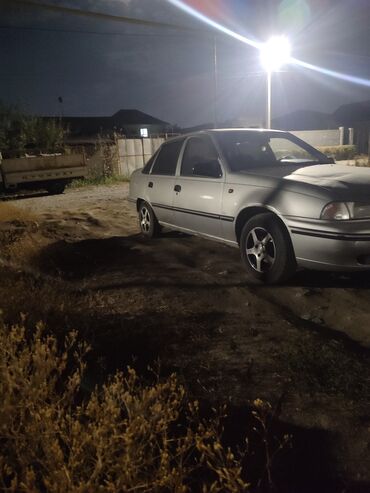 багажник нексия: Daewoo Nexia: 2004 г., 1.5 л, Механика, Бензин, Седан