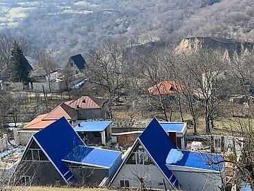 masazır kirayə ev: 4 sotda, isti hovuzlu, bisetka, manqalxana, yelləncək. Ev tam əşyalı — 10