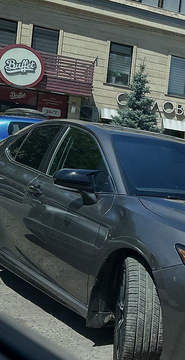 xv70: Toyota Camry (XV70, 8‑е поколение) Комплект: 2 накладки В комплекте — 3