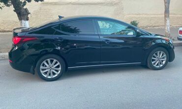 Hyundai: Hyundai Elantra: 1.8 l | 2015 il Sedan — 9