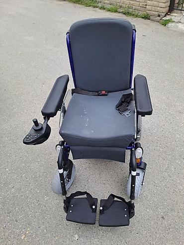 Invalidska kolica: Elektromotorna invalidska kolica – džojstik upravljanje - Kompaktna — 1