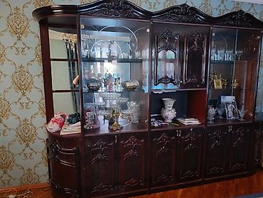 salon dolab: Təcilli evden çıxmalıdır bu qiymətə qoyulub. bir tərəfin şüşəsi — 1