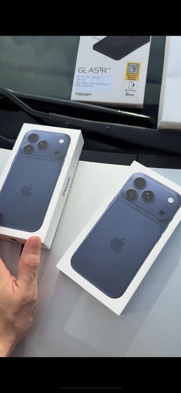 корпус белый: IPhone 17 Pro, Новый