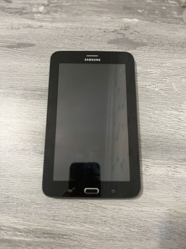Apple iPad: Samsung planşet - Model xətti: Samsung Galaxy Tab (7–8 düym