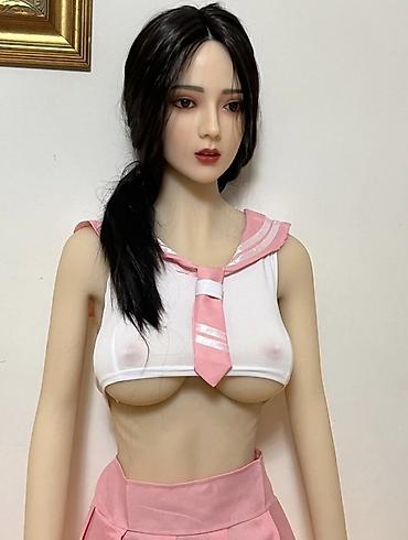 Киреге берилүүчү кийимдер: Чоң куурчак — 1